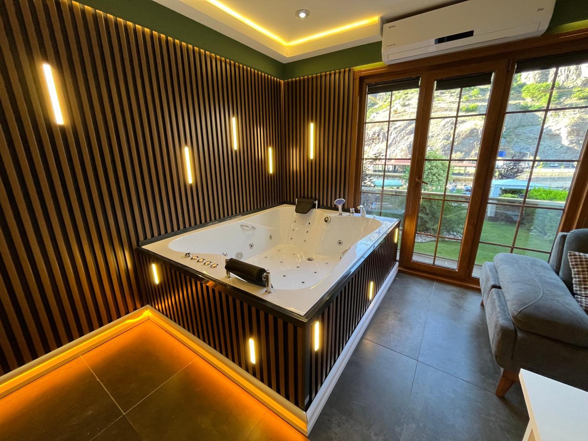 Villa Da Otel Artvin Buitenkant foto