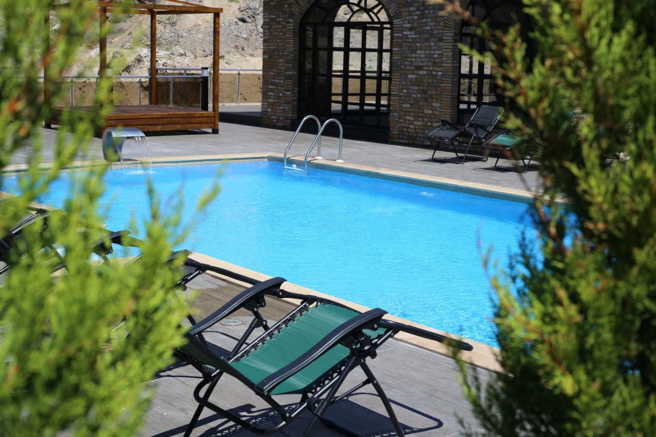 Villa Da Otel Artvin Buitenkant foto