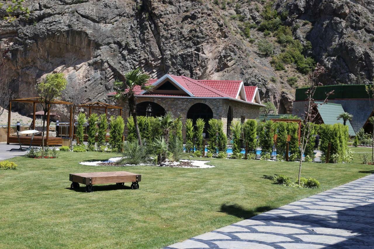 Villa Da Otel Artvin Buitenkant foto