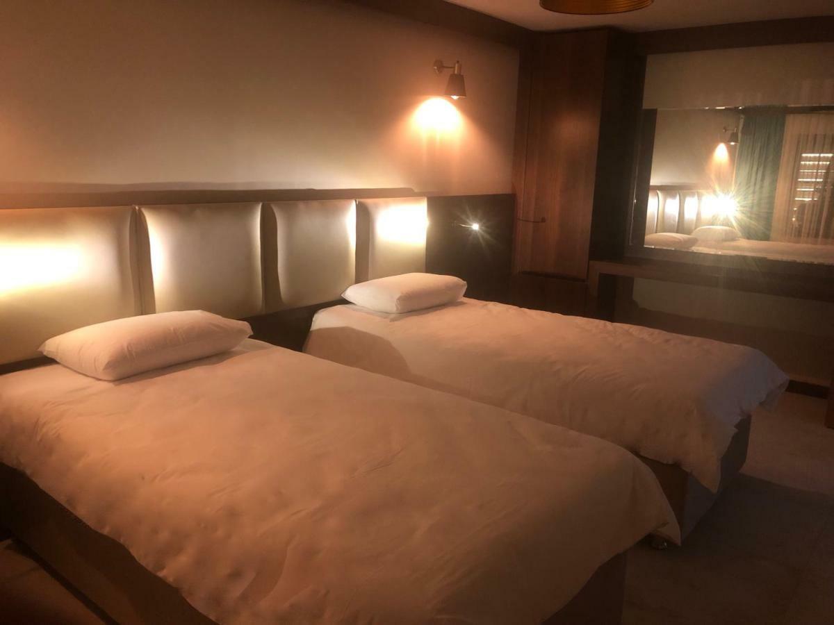 Villa Da Otel Artvin Buitenkant foto